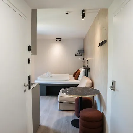 Blackhome Tivoli