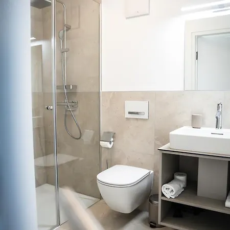 Blackhome Tivoli Apartment