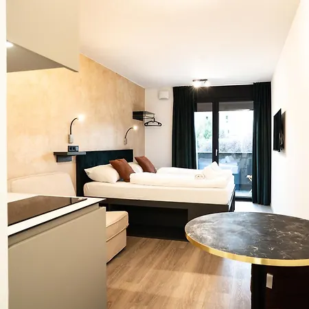 Blackhome Tivoli * Innsbruck