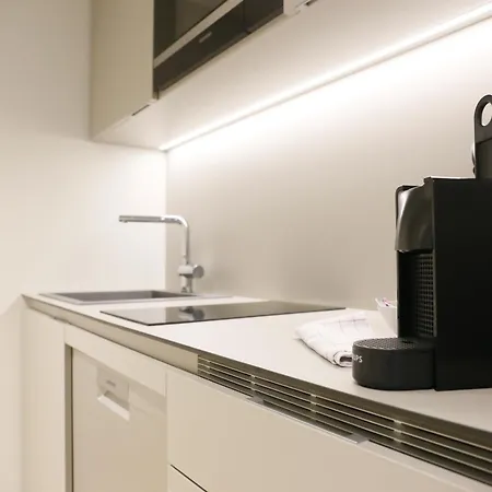 Blackhome Tivoli Apartment